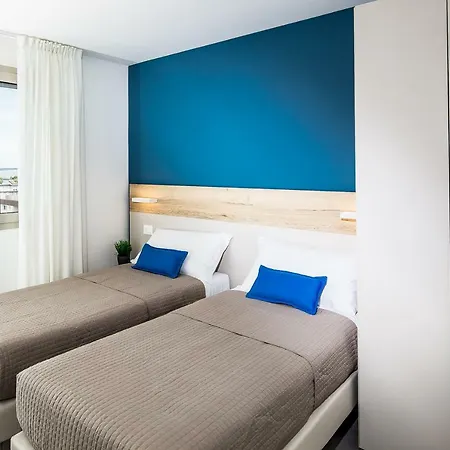 Apart Otel Adriatica 3*